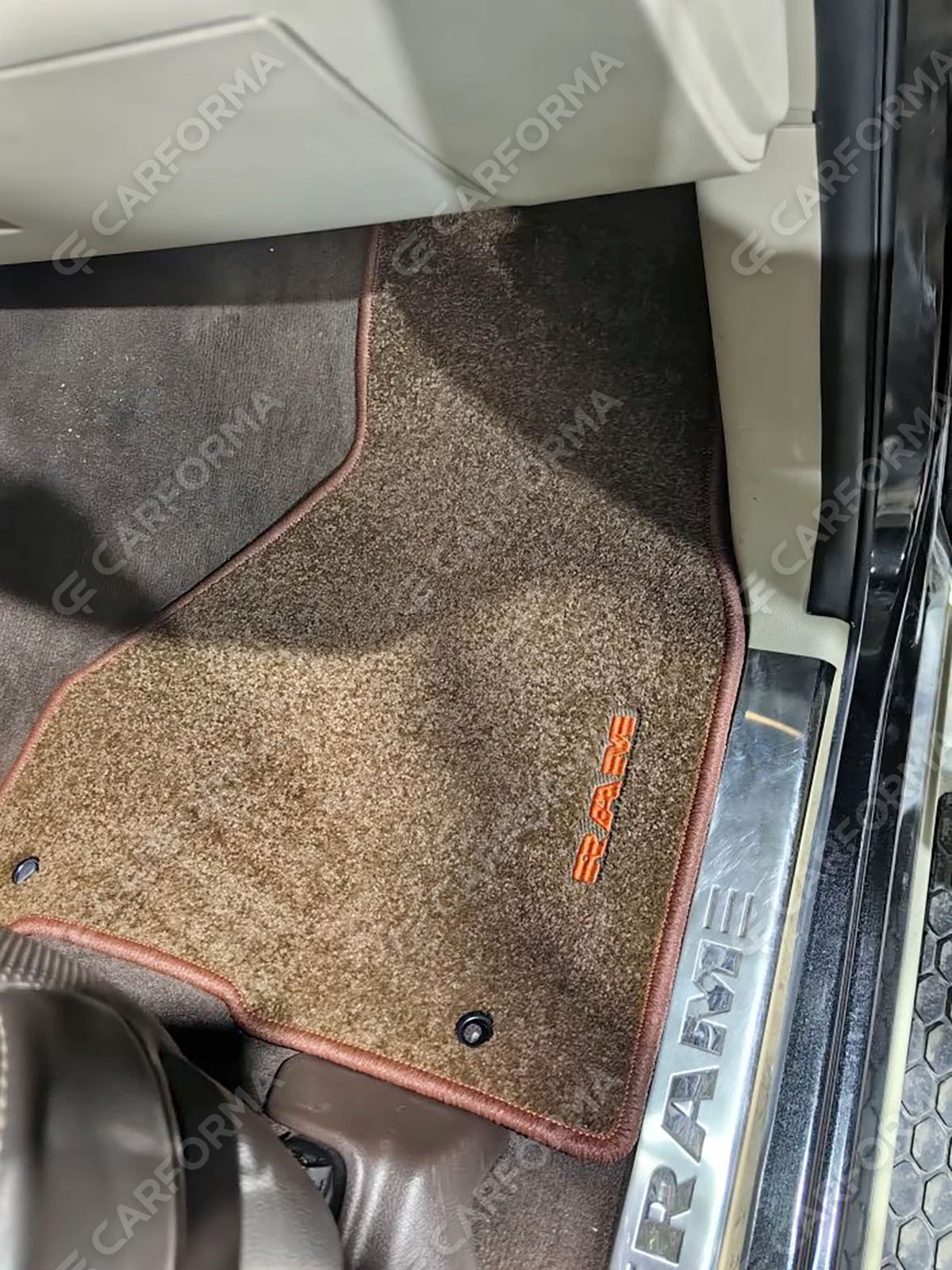 Коврики на Dodge RAM IV 2008&nbsp;-&nbsp;2024 в Липецке