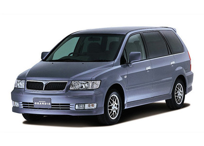 Коврики на Mitsubishi Chariot Grandis 1997 - 2003 в Липецке
