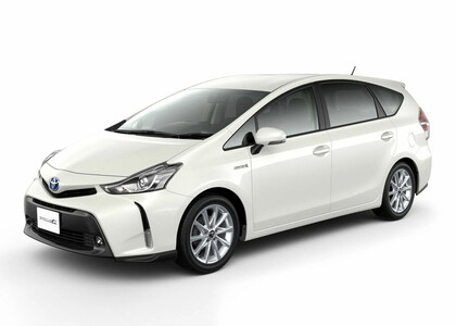 Коврики на Toyota Prius Alpha 2011 - 2021 в Липецке