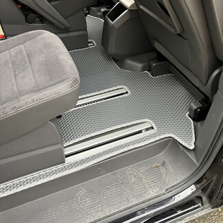 Коврики на Volkswagen Multivan (T7) 2021&nbsp;-&nbsp;2026 в Липецке