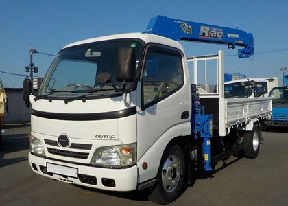 Коврики на Hino 300 I узкая кабина 1999 - 2015 в Липецке